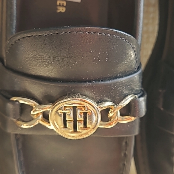 TOMMY HILFIGER LOAFERS - Picture 3 of 9